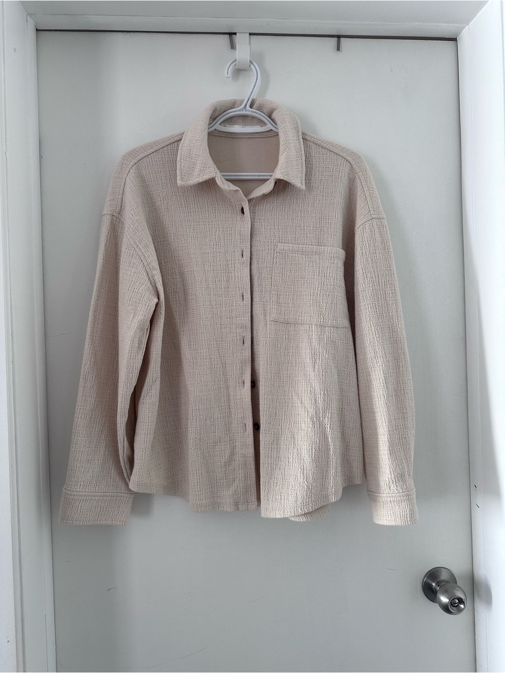Oak and Fort Button-Up Shirt Jacket in Cream